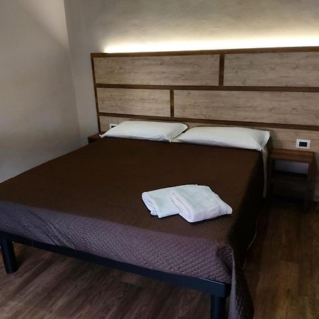 Lo Sciatore Hotel & Restaurant Camigliatello Silano Luaran gambar