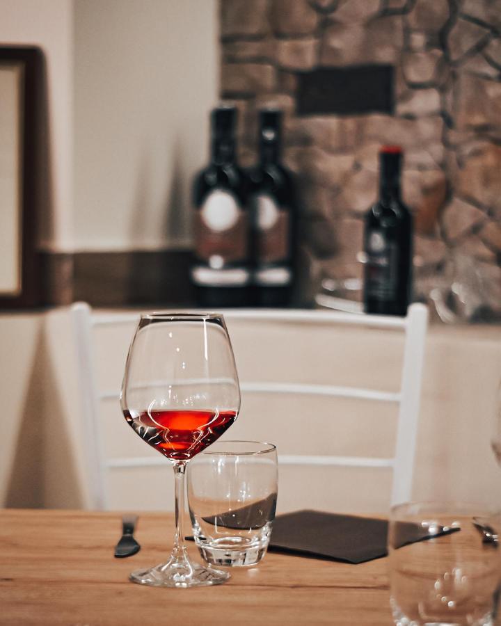 Lo Sciatore Hotel & Restaurant Camigliatello Silano Luaran gambar