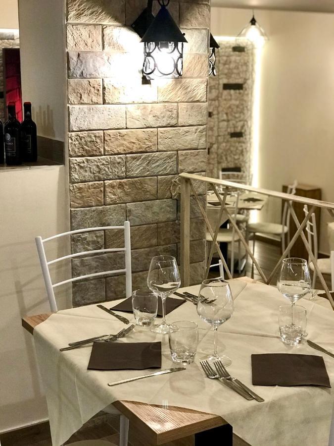 Lo Sciatore Hotel & Restaurant Camigliatello Silano Luaran gambar